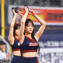 䴺
